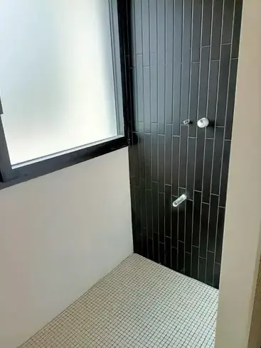 rénovation de salle de bain à Miniac-Morvan - image 2